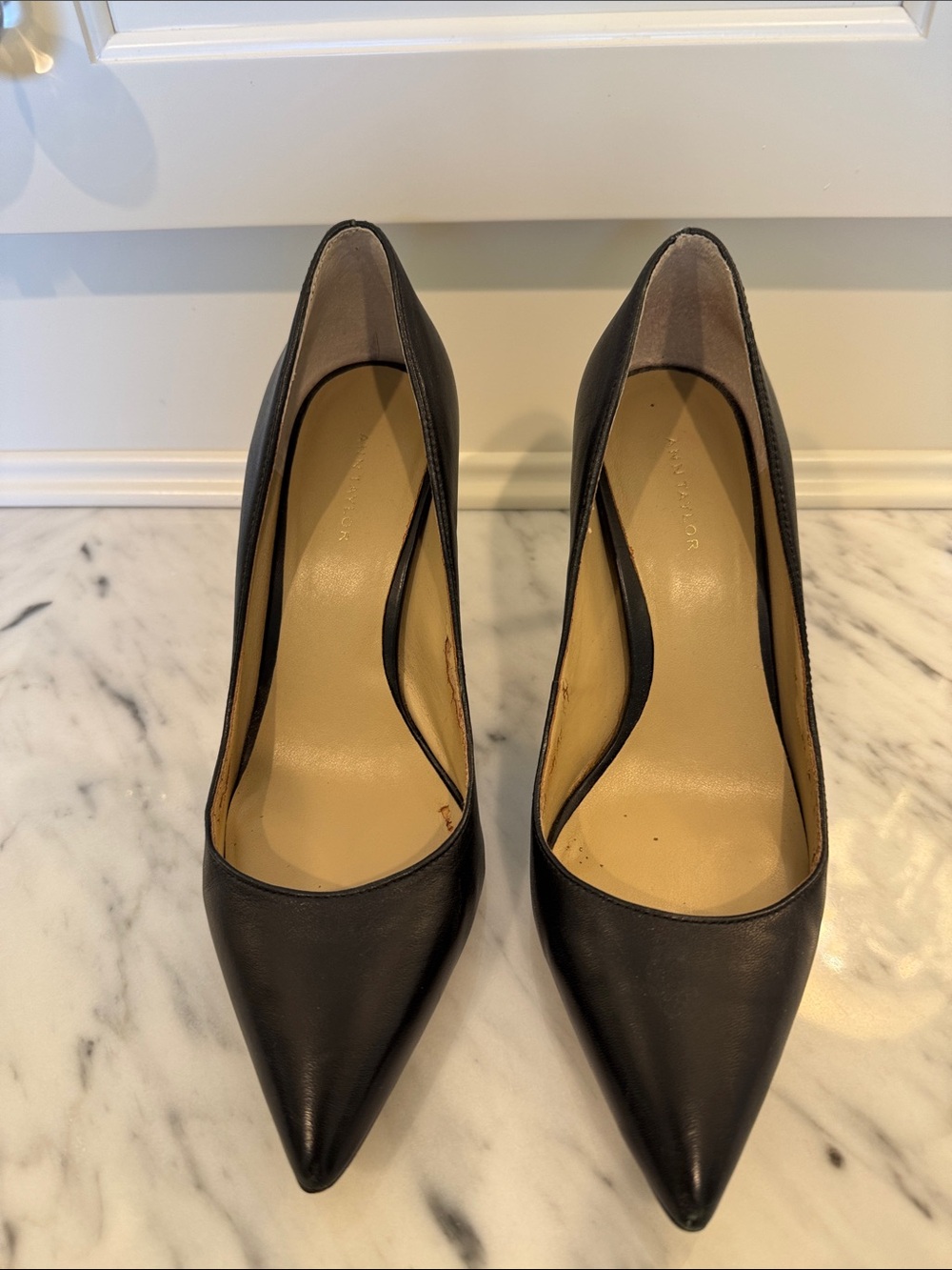 Ann Taylor Black Pointed-Toe Leather Pumps